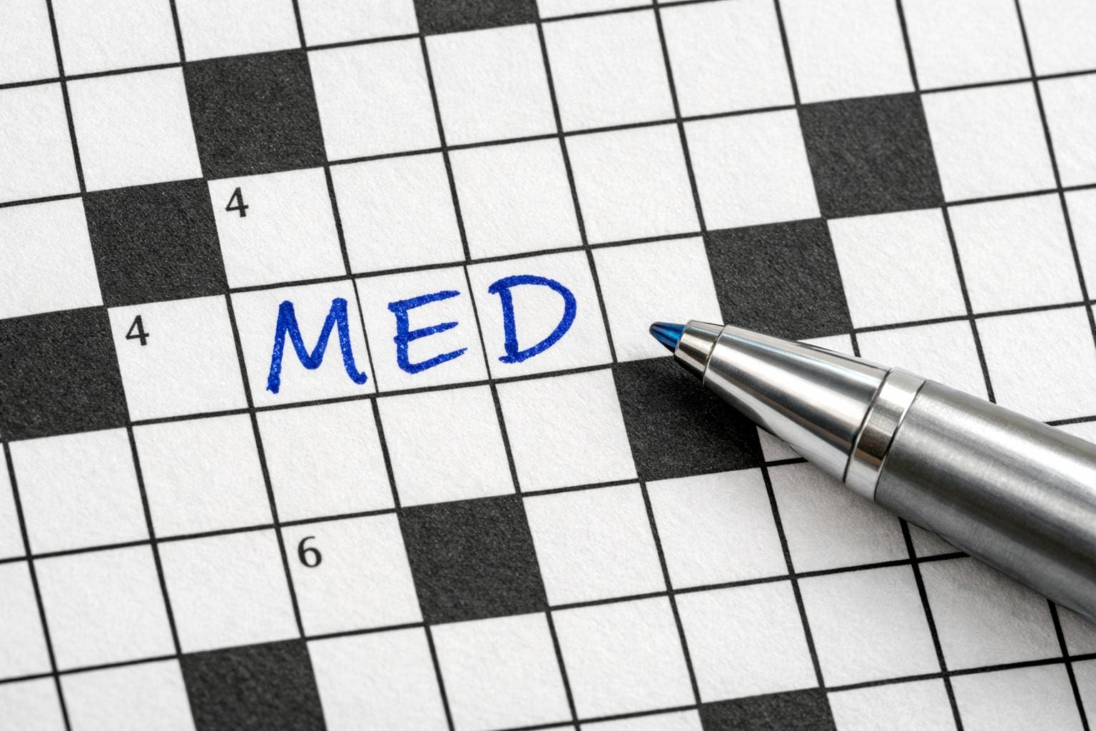 med krydsord