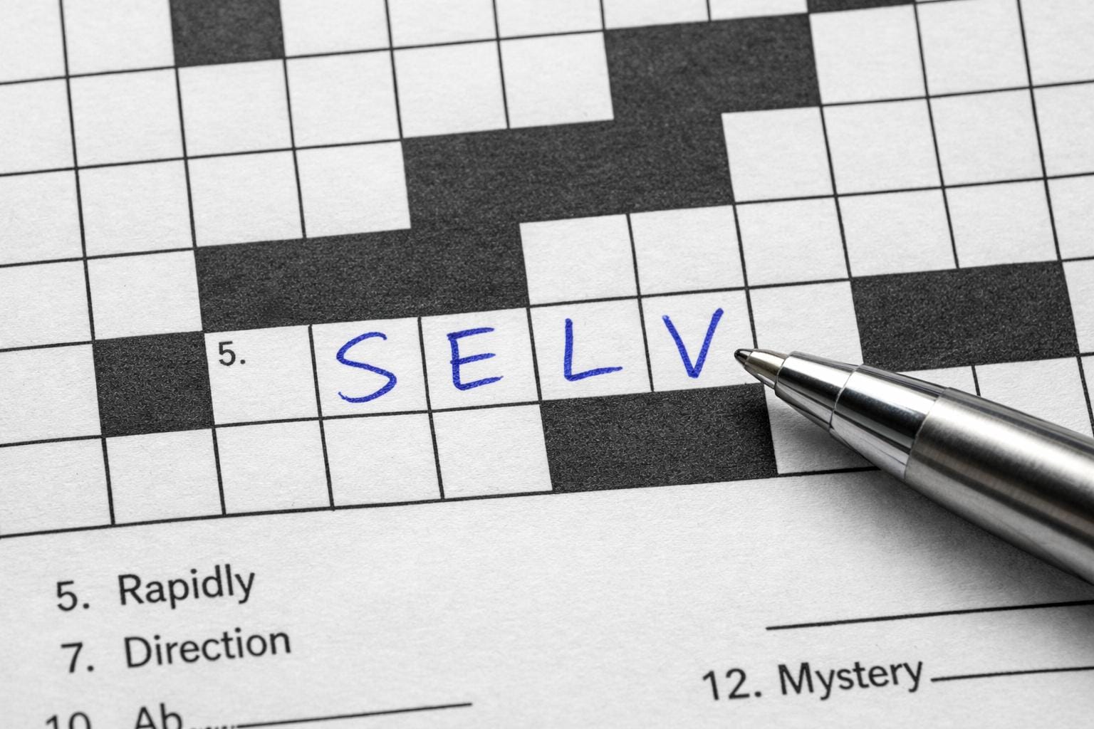 selv krydsord